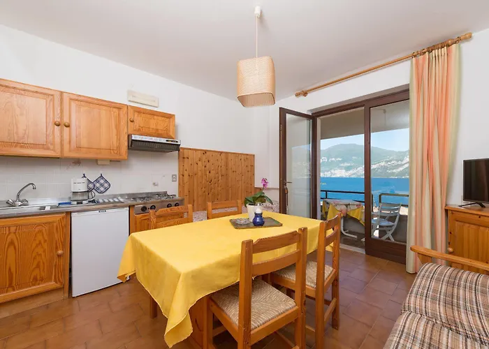 Mariu מלון דירות מאלצ'סינה