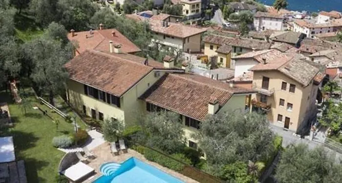 شقة فندقية Mariu 3*